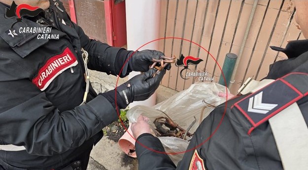Catania: sorpreso a rubare rame e motori di condizionatori nell’ex ospedale