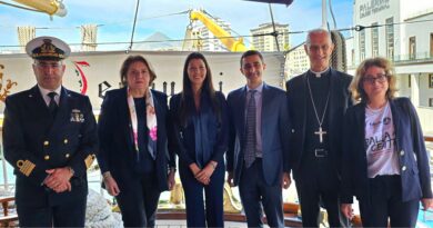 Palermo: Mons. Raspanti sulla nave Vespucci, Conferenza su Legalità e Disagio Giovanile